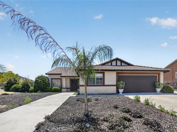7803 Calle Carrisa Street, Highland, CA 92346