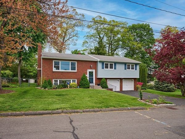 27 Mount Tom Ave., Holyoke, MA 01040