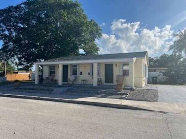1202 S M Street, Lake Worth Beach, FL 33460