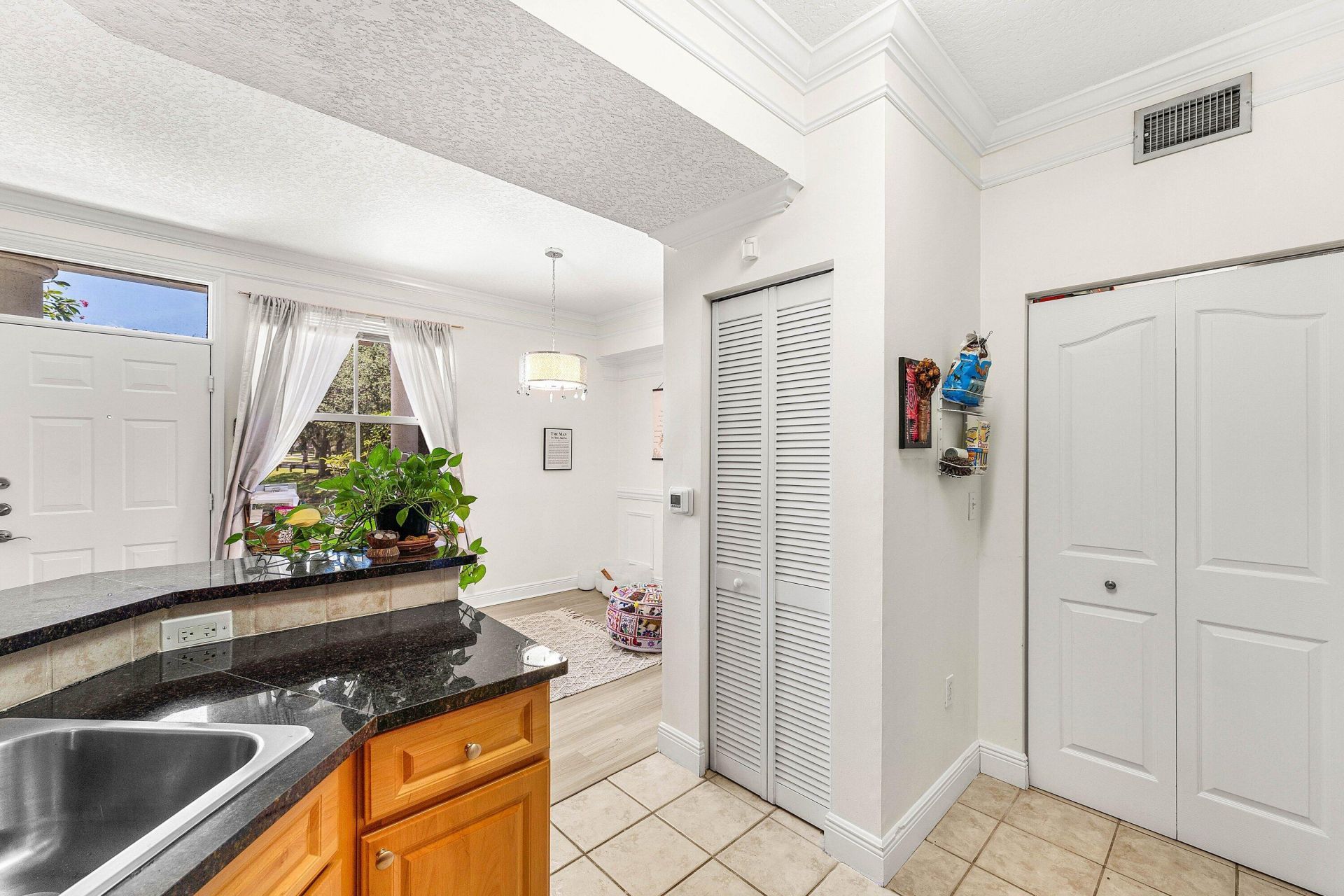 2012 Alta Meadows Lane, Unit 111, Delray Beach, FL 33444 Photo