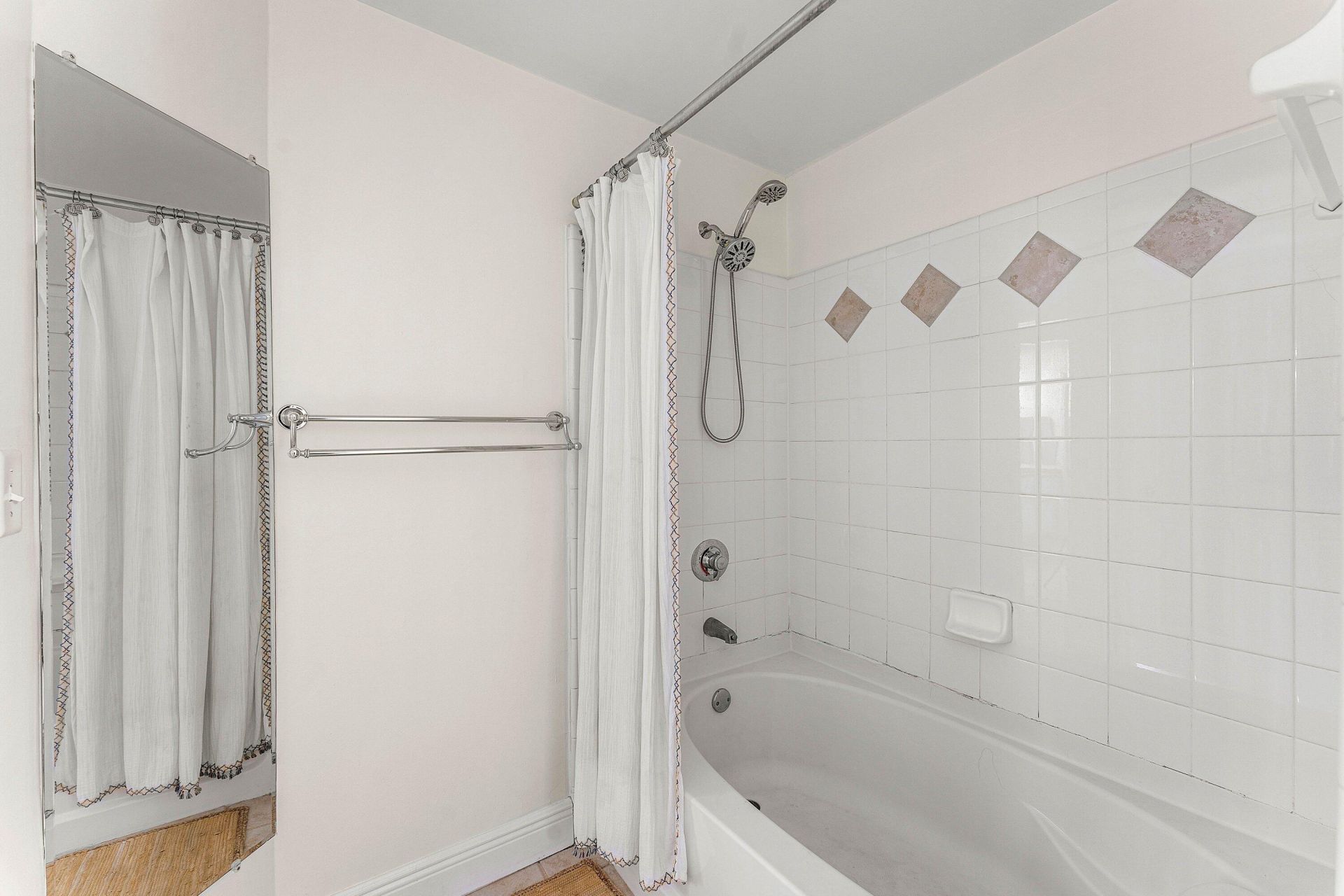 2012 Alta Meadows Lane, Unit 111, Delray Beach, FL 33444 Photo