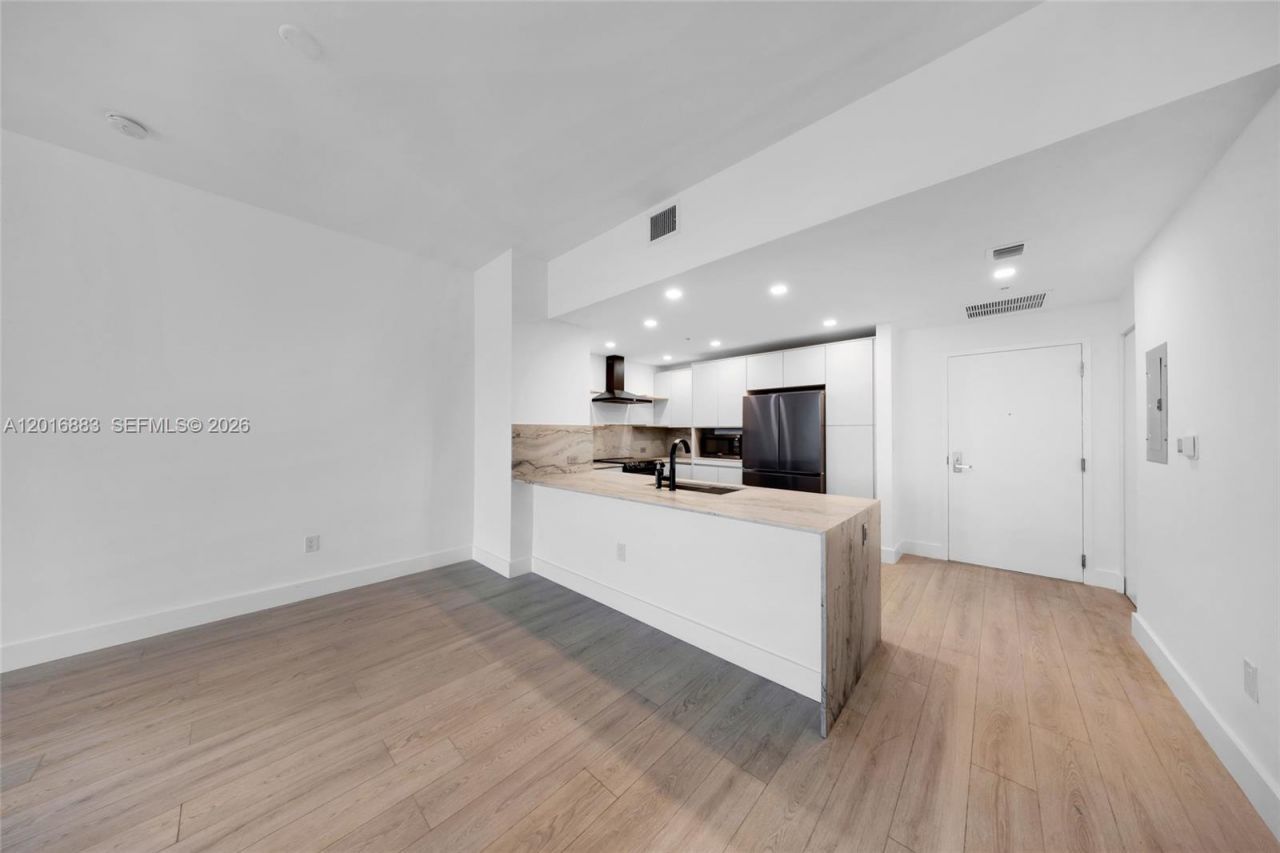 7901 Hispanola Ave , Unit 2007, North Bay Village, FL 33141 Photo
