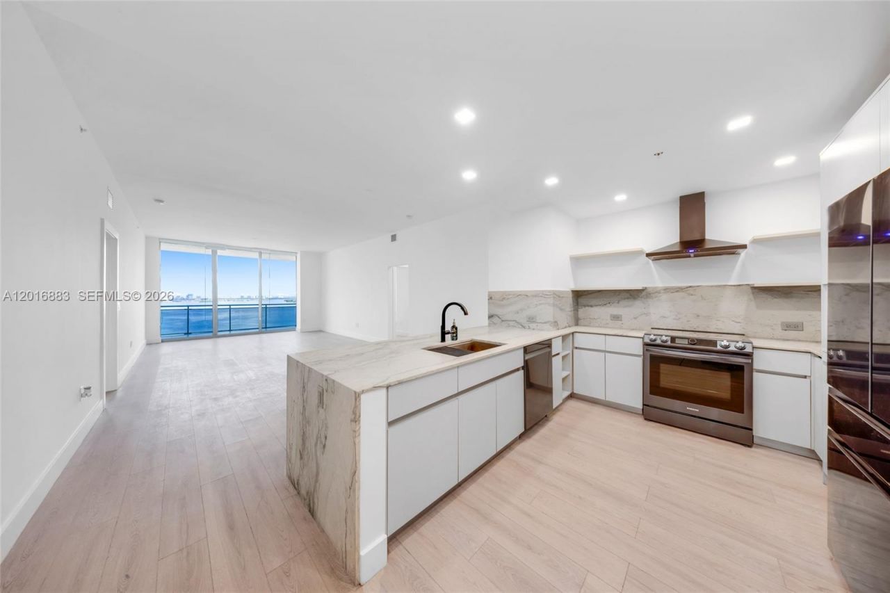 7901 Hispanola Ave , Unit 2007, North Bay Village, FL 33141 Photo