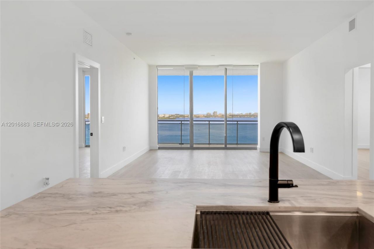 7901 Hispanola Ave , Unit 2007, North Bay Village, FL 33141 Photo