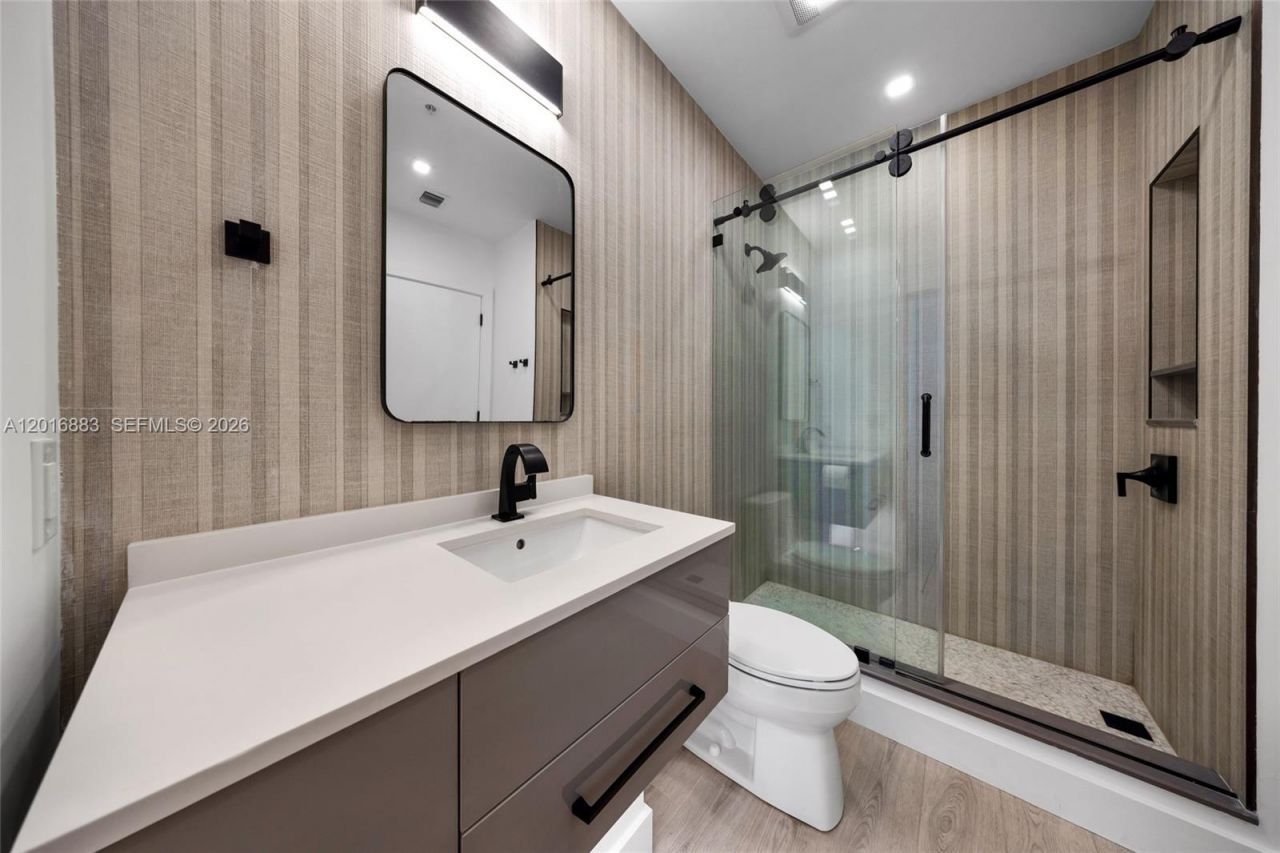 7901 Hispanola Ave , Unit 2007, North Bay Village, FL 33141 Photo