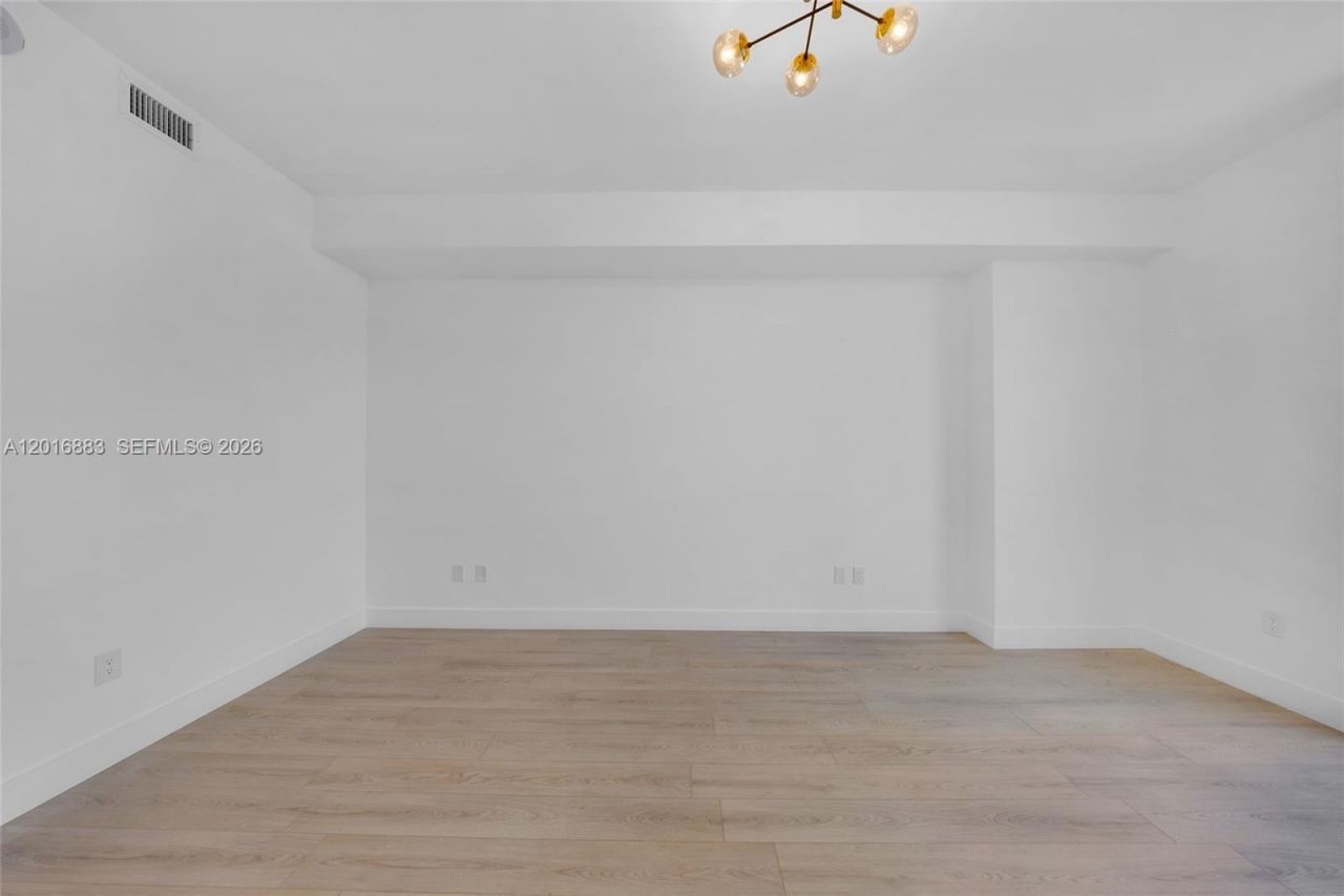 7901 Hispanola Ave , Unit 2007, North Bay Village, FL 33141 Photo