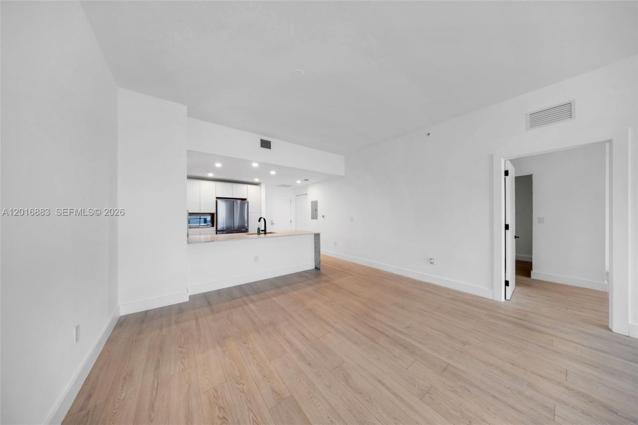 7901 Hispanola Ave , Unit 2007, North Bay Village, FL 33141 Photo