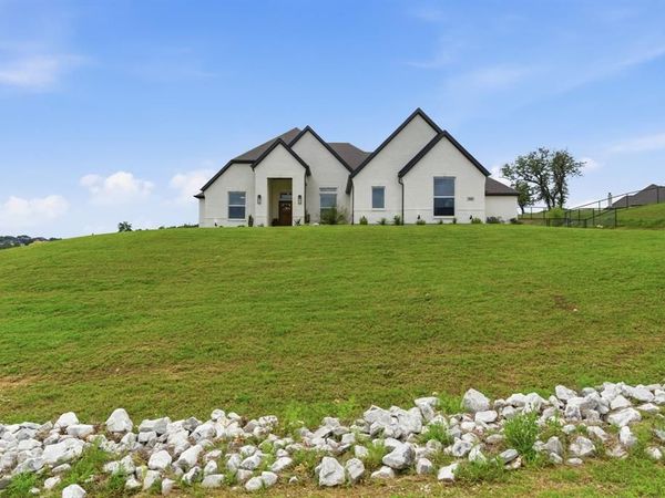 404 Oak Meadow Lane, Weatherford, TX 76085