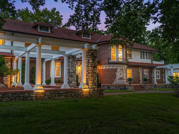 1601 S Warson Road , Ladue, MO 63124