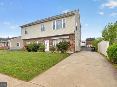 2928 WINDSOR DRIVE, BENSALEM, PA 19020