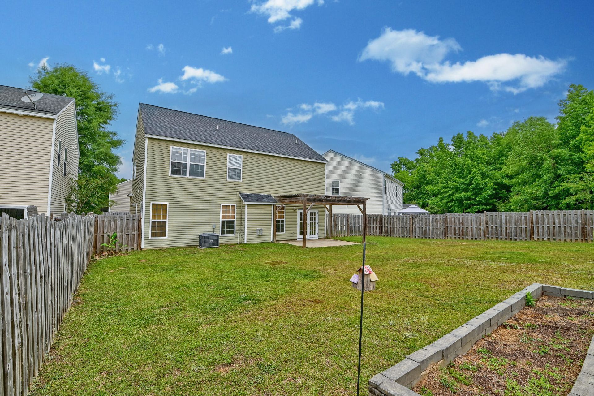 1054 Whitlow Boulevard Photo 11