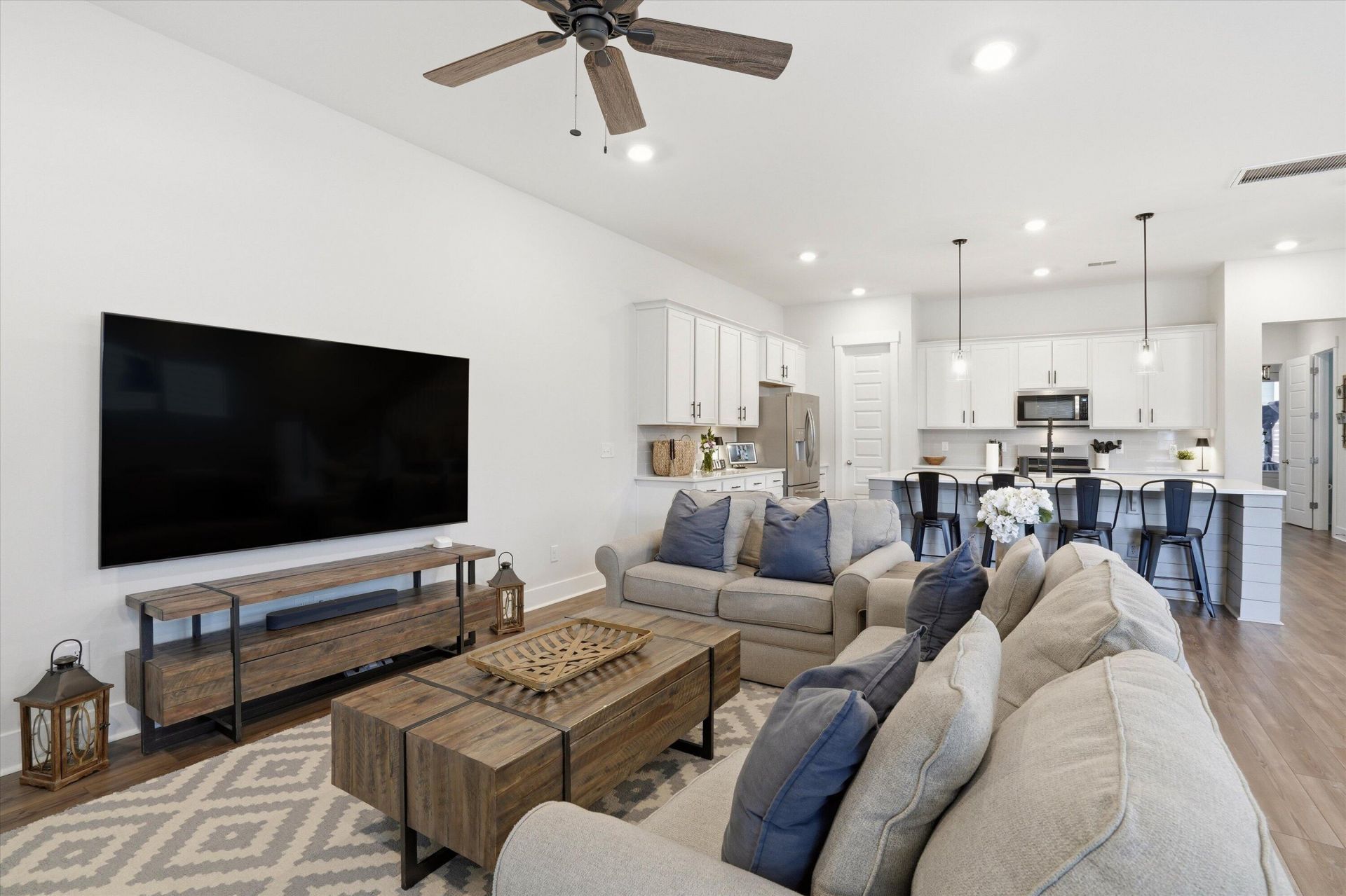 131 Trumpet Vine Drive Photo 11