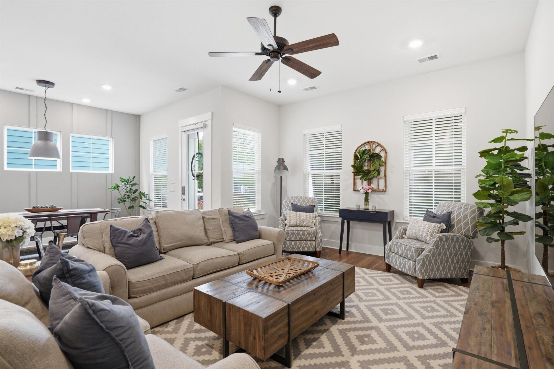 131 Trumpet Vine Drive Photo 12