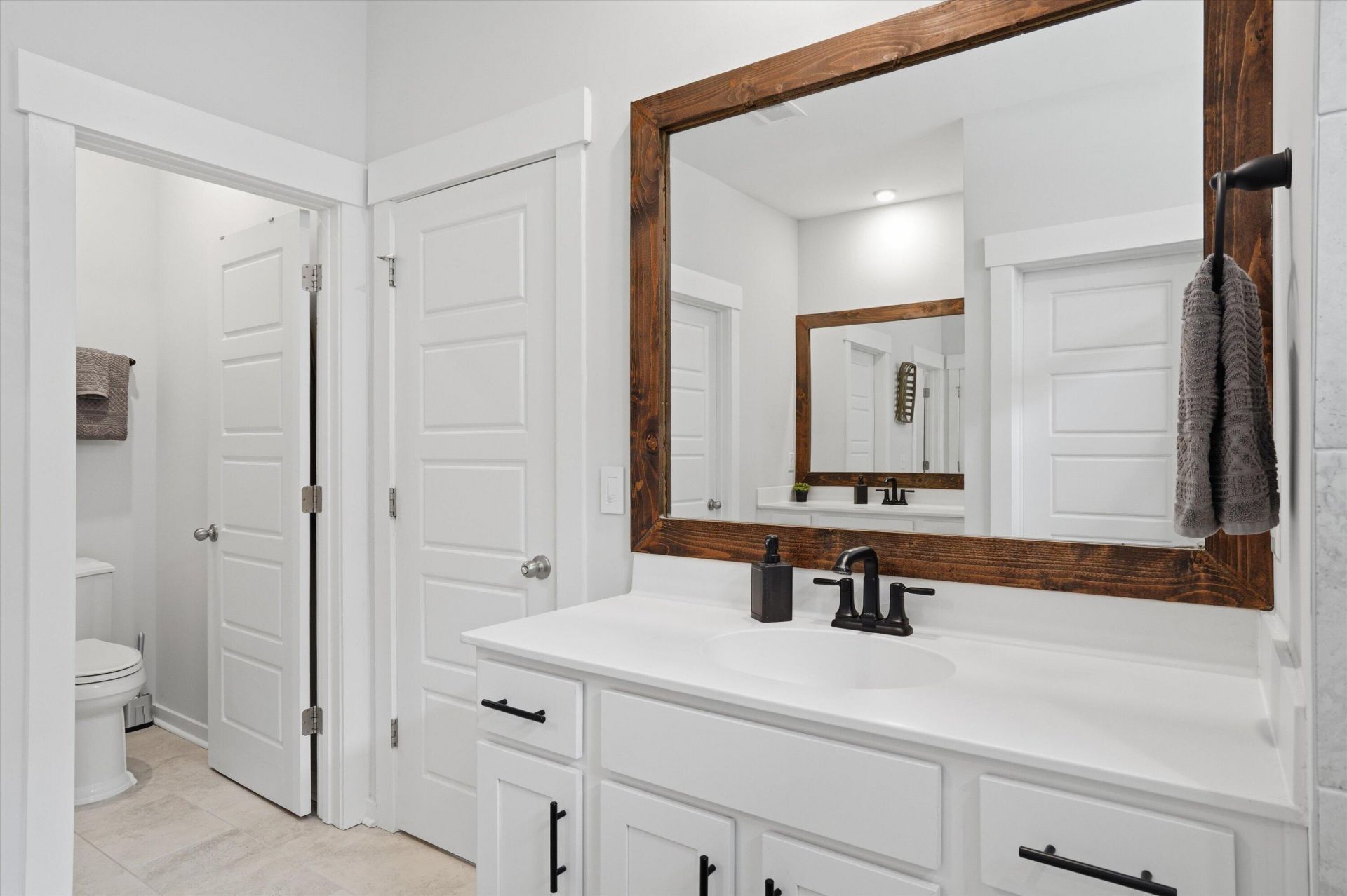 131 Trumpet Vine Drive Photo 28