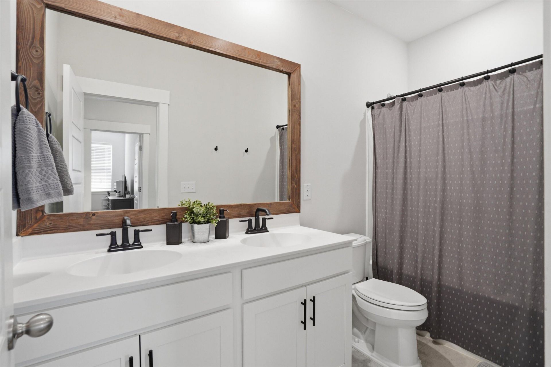 131 Trumpet Vine Drive Photo 30