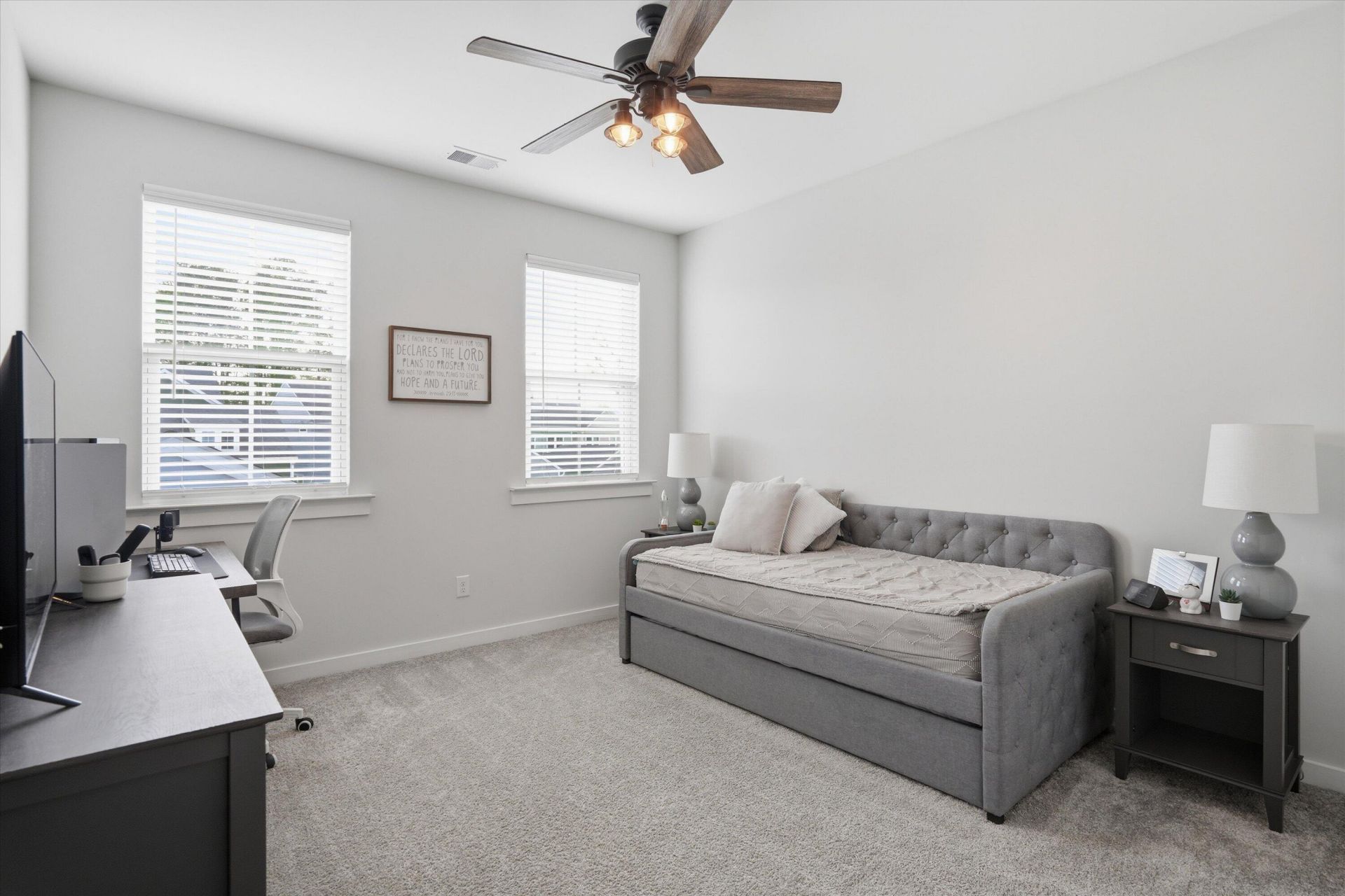 131 Trumpet Vine Drive Photo 31