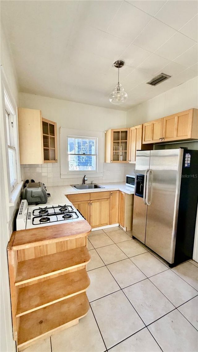 640 9th Avenue N, Saint Petersburg, FL 33701 Photo