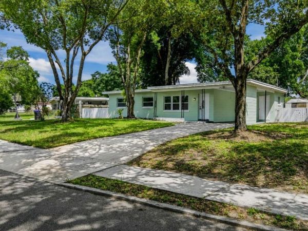1435 EDEN DRIVE, APOPKA, FL 32703