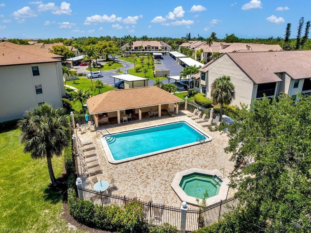 8474 Charter Club Cir, Unit 14, Fort Myers, FL 33919 Photo