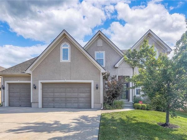 1121 N Old Mill Road, Independence, MO 64056
