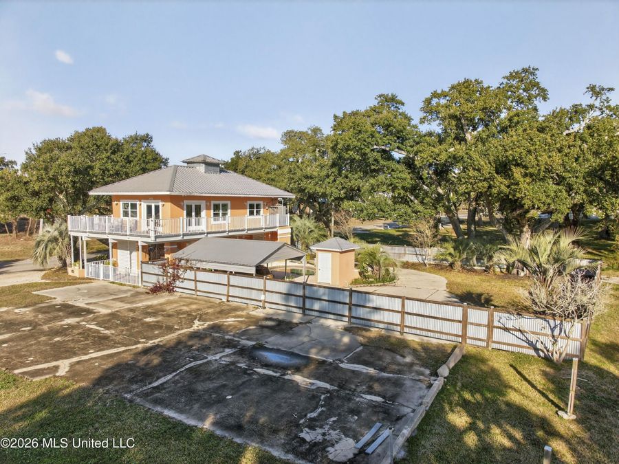 Property Image 12