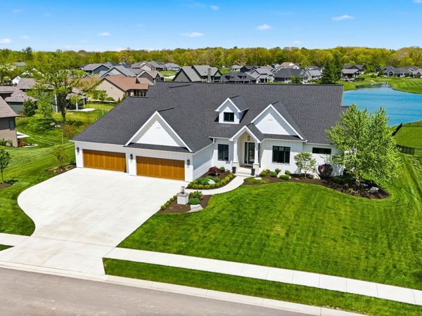 10479 Beaugreen Cove, Leo, IN 46765