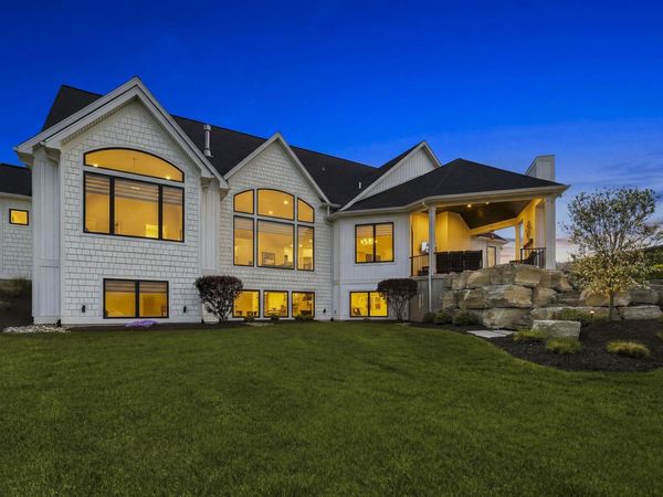 10479 Beaugreen Cove, Leo, IN 46765