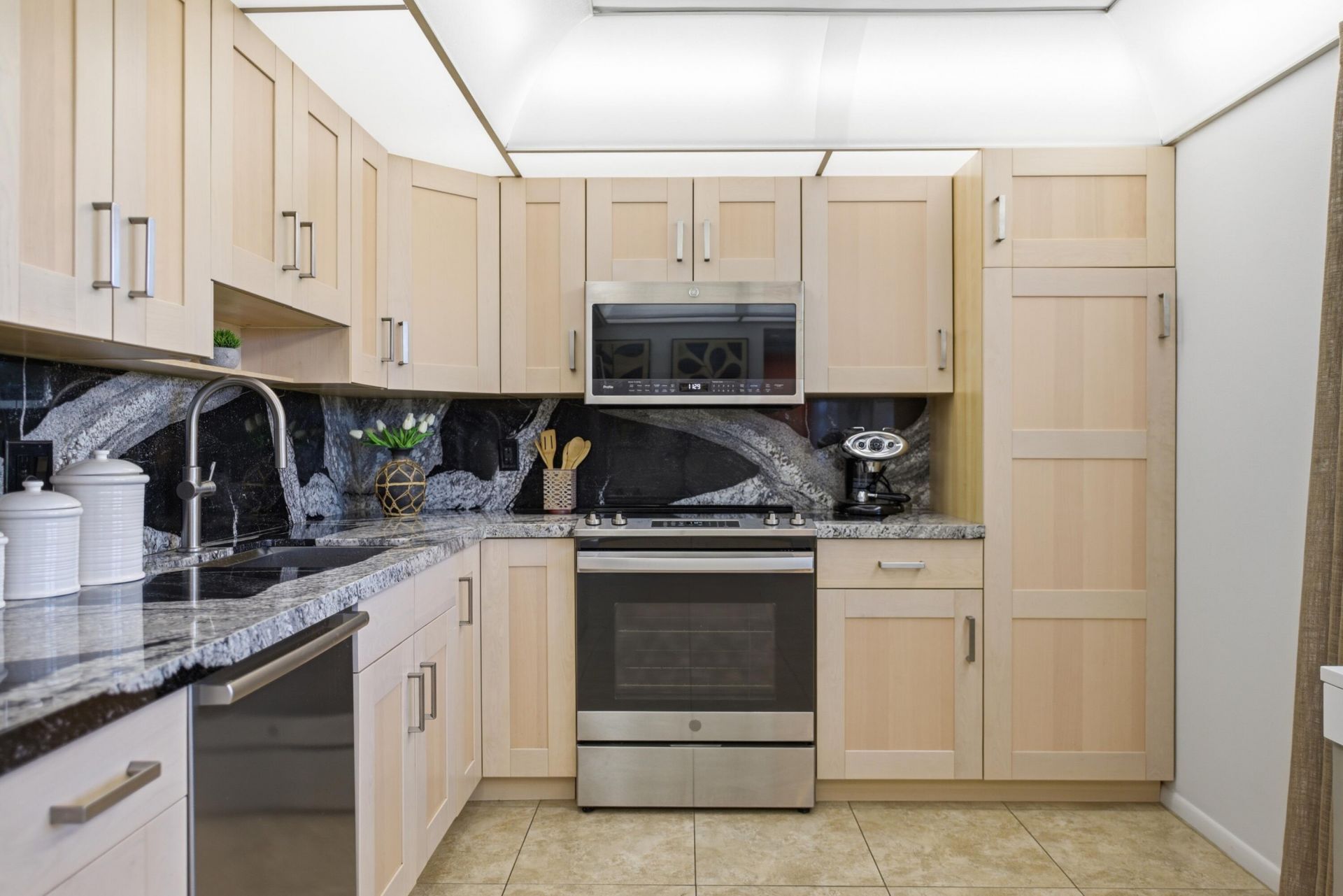 806 Cypress Grove Lane, Unit 510, Pompano Beach, FL 33069 Photo