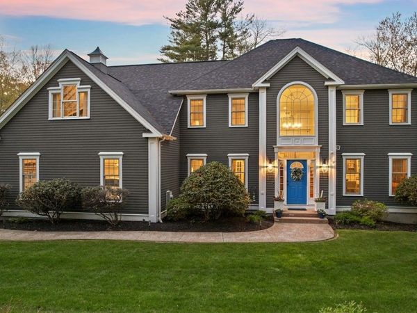 4 Fieldstone Ct, Grafton, MA 01519