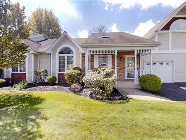 3 BirdWalk Lane, Buffalo, NY 14221