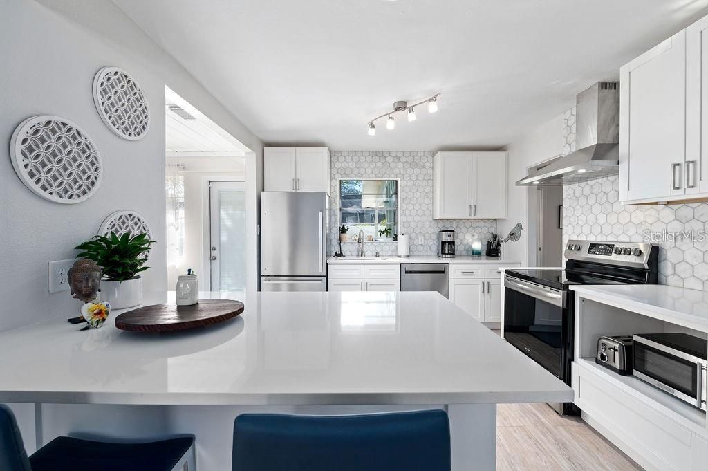2676 Martin Street , Sarasota, FL 34237 Photo