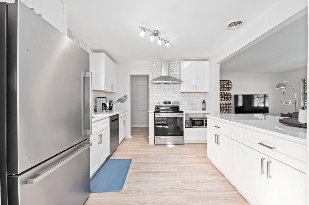 2676 Martin Street , Sarasota, FL 34237 Photo