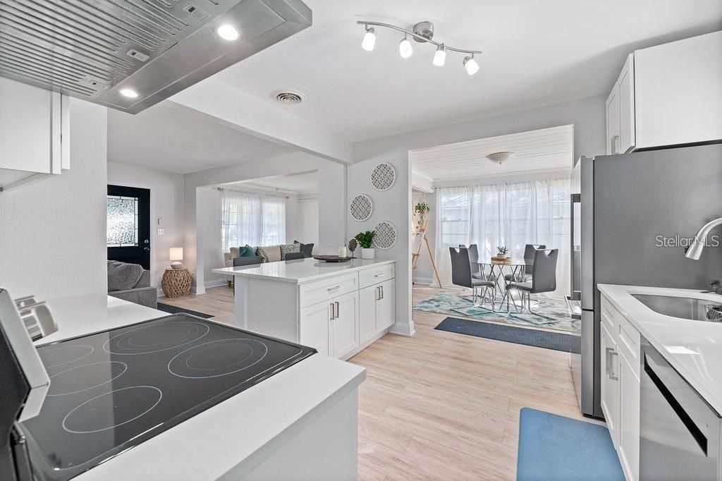 2676 Martin Street , Sarasota, FL 34237 Photo