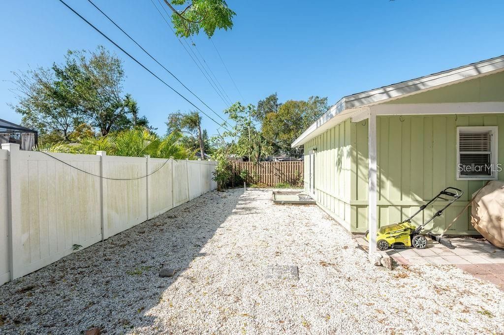 2676 Martin Street , Sarasota, FL 34237 Photo