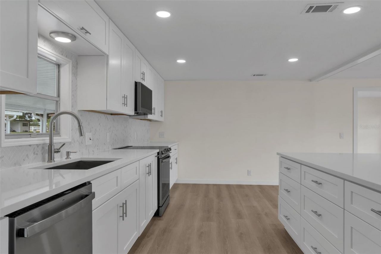2153 Oak Grove Drive, Unit 73, Zellwood, FL 32798 Photo