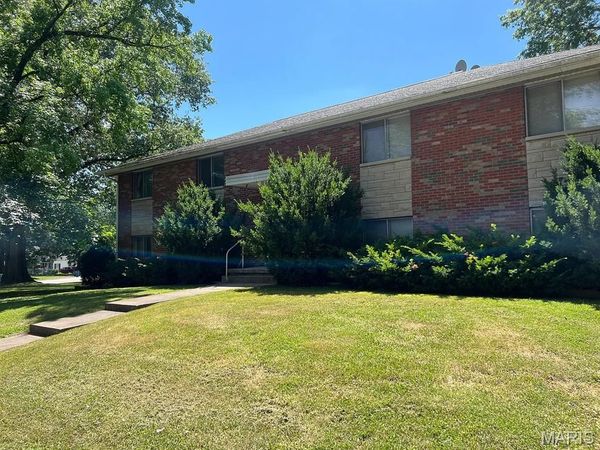 1500 Jersey Street , Alton, IL 62002