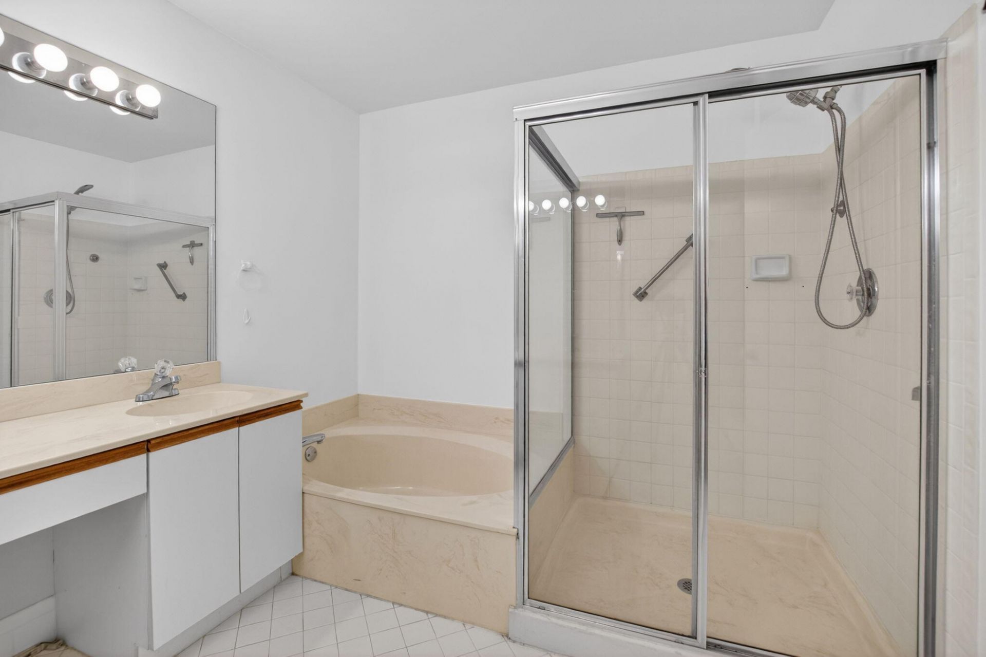 5259 Europa Drive, Unit D, Boynton Beach, FL 33437 Photo