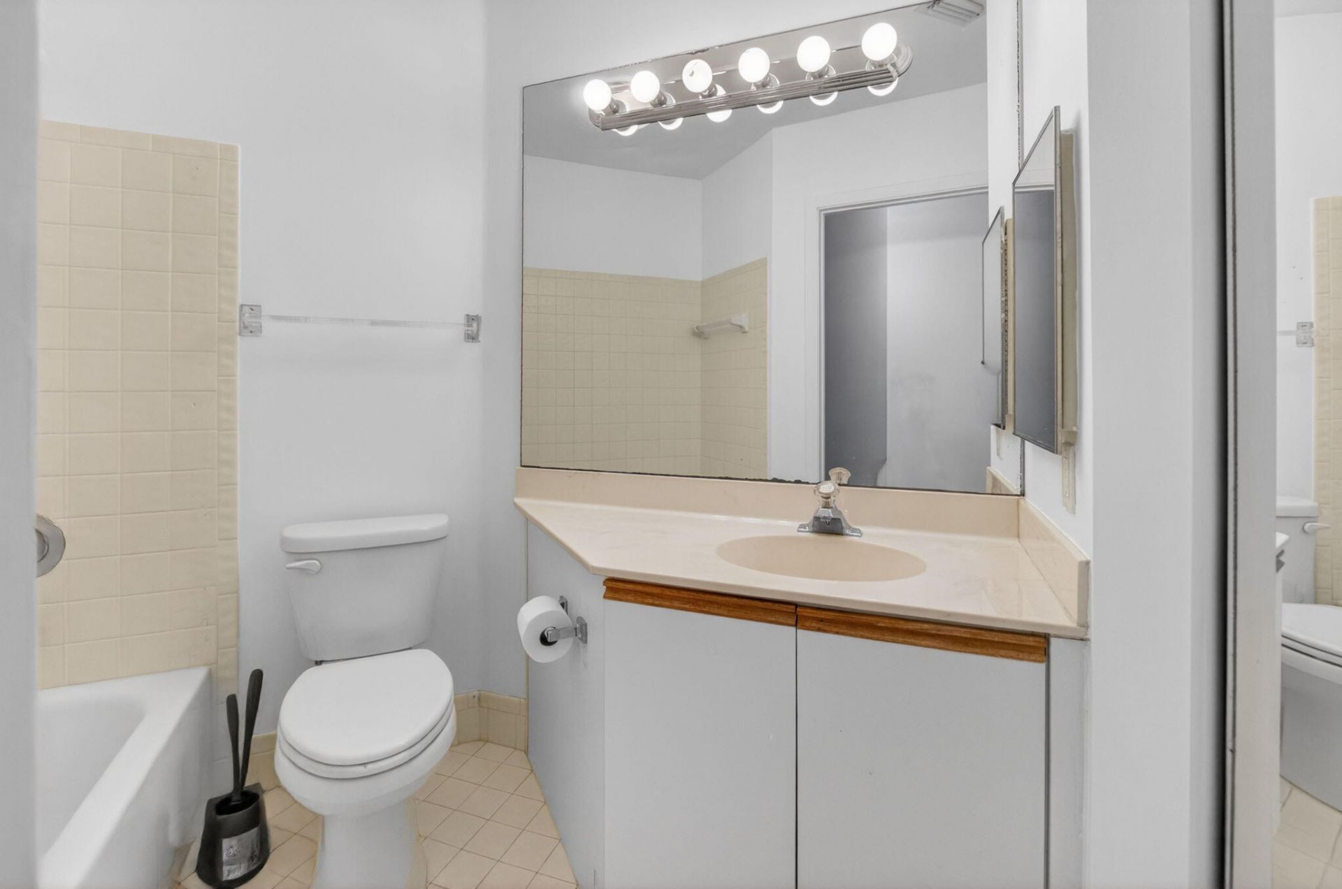 5259 Europa Drive, Unit D, Boynton Beach, FL 33437 Photo