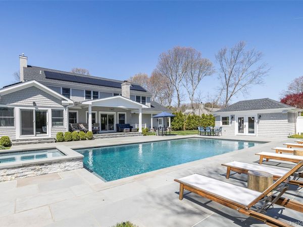 9 Jennifers Path , Quiogue, NY 11978