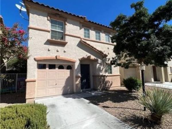 7320 Camden Pine Avenue , Las Vegas, NV 89129