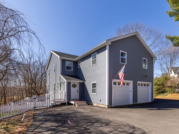 72 Woodbury Avenue, Unit 1, Portsmouth, NH 03801