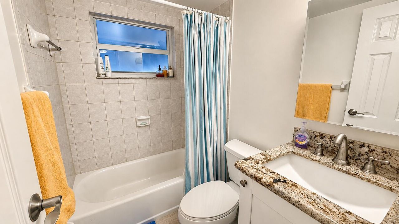 88500 Overseas Highway, Unit APT 424, Tavernier, FL 33070 Photo