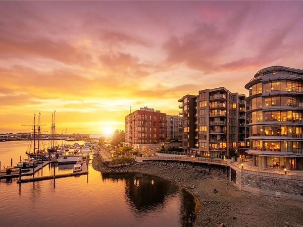 1628 Store St, Unit #405, Victoria, BC V8W 0H1