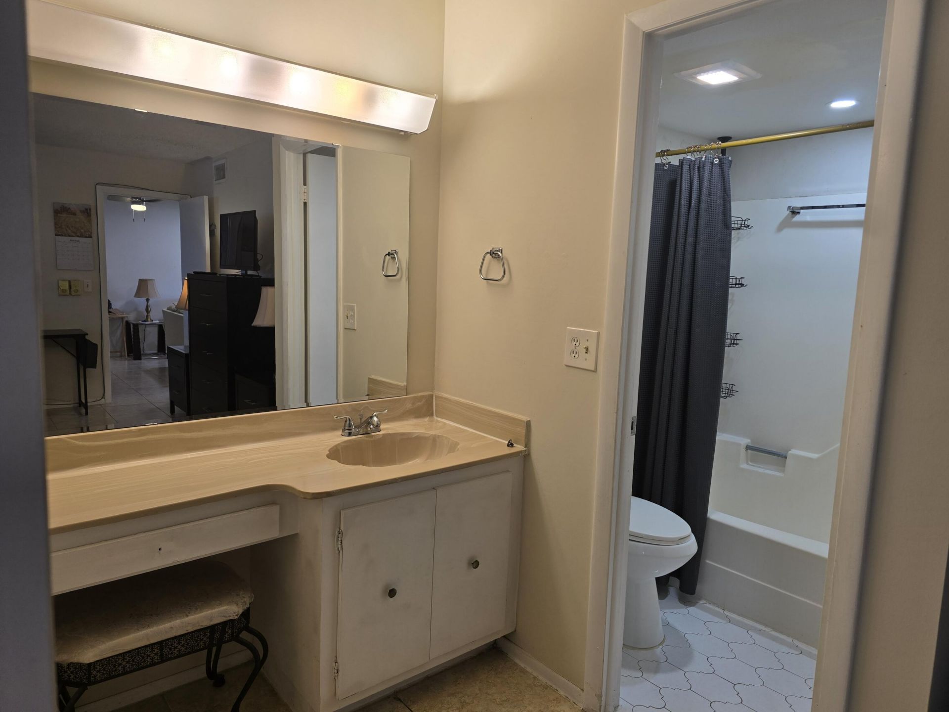 177 Lake Dora Drive, West Palm Beach, FL 33411 Photo