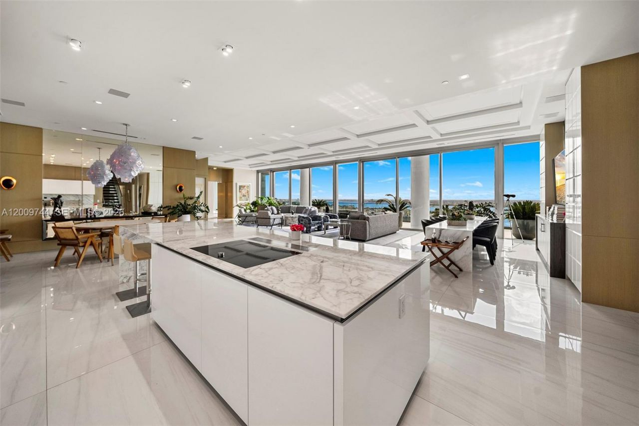 10201 Collins Ave , Unit UPH2803, Bal Harbour, FL 33154 Photo