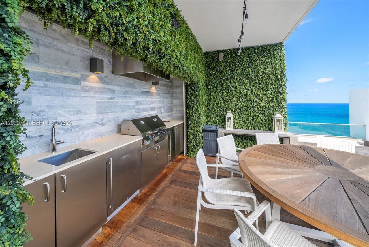 10201 Collins Ave , Unit UPH2803, Bal Harbour, FL 33154 Photo