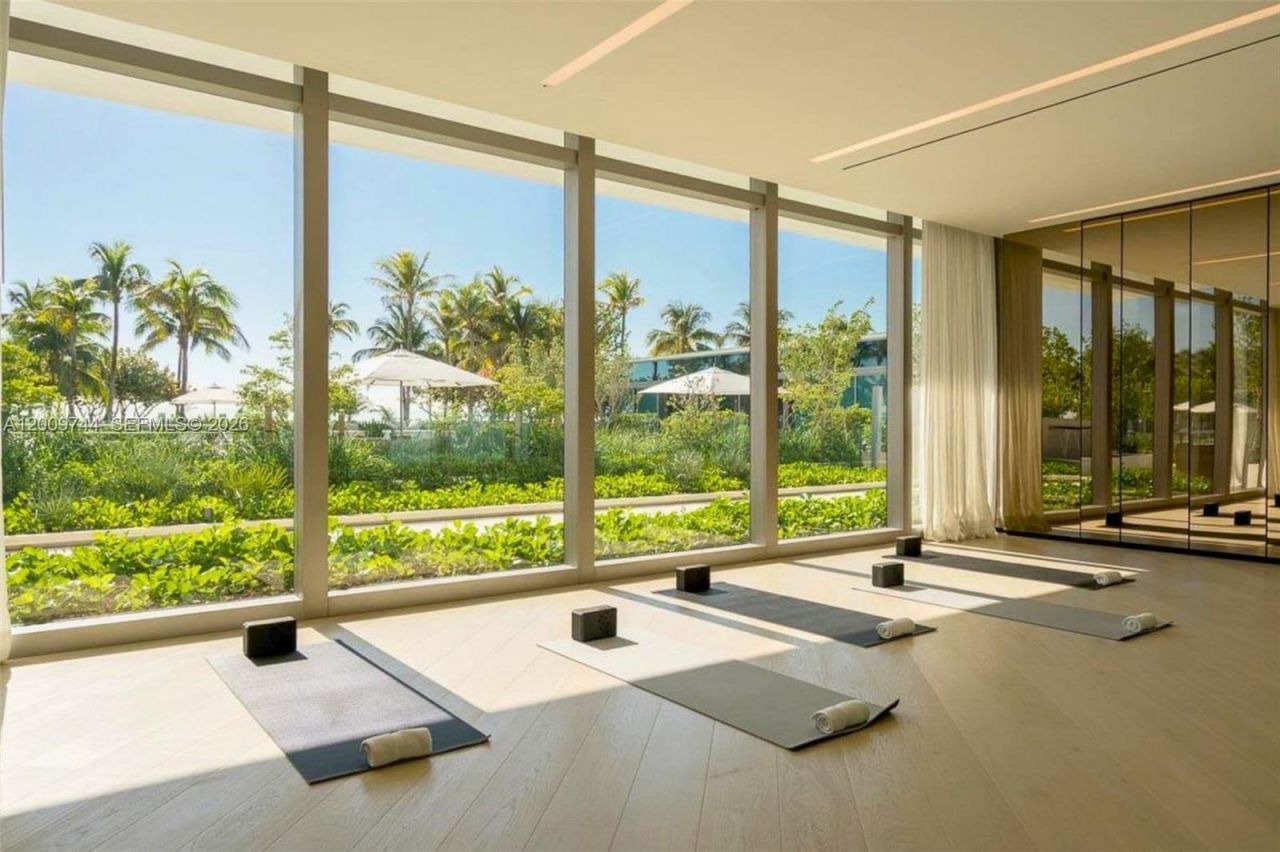 10201 Collins Ave , Unit UPH2803, Bal Harbour, FL 33154 Photo