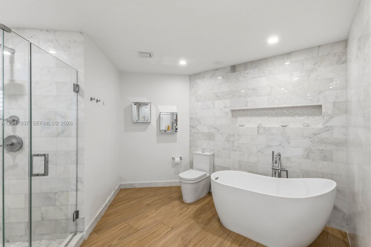 888 Brickell Key Dr , Unit 1207, Miami, FL 33131 Photo