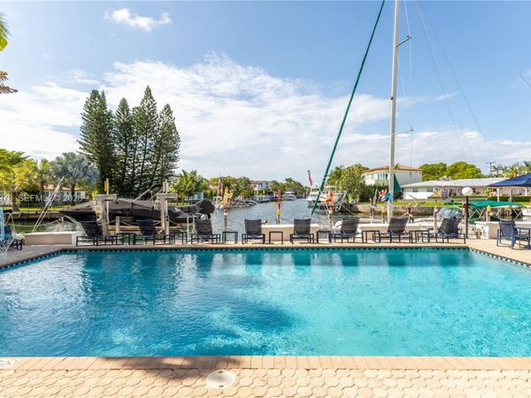 2600 NE 135th St , Unit 4E-A, North Miami, FL 33181