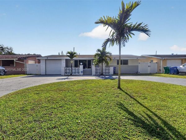 2625 Utopia Dr , Miramar, FL 33023